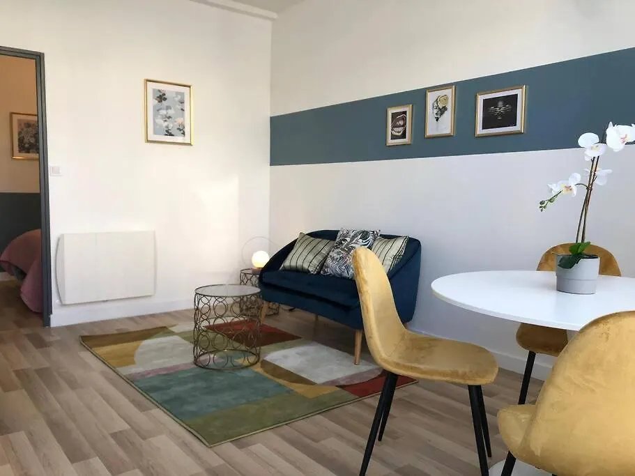 Studio Armorique - Commerces Brest 0*,  France
