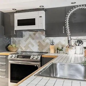 https://magnificent-4-1-2-quiet-and-fully-equipped.hotels-in-montreal.org